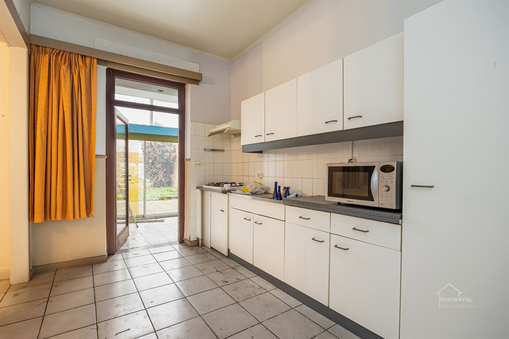 Te renoveren woning met groot potentieel en tuin te Bornem - foto 5