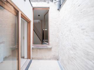 Bent u op zoek naar een gerenoveerde gezellige woning op een toplocatie vlakbij Gent? Dan is dit zeker iets voor u! BEZOEKMOMENT WOENSDAG 10...