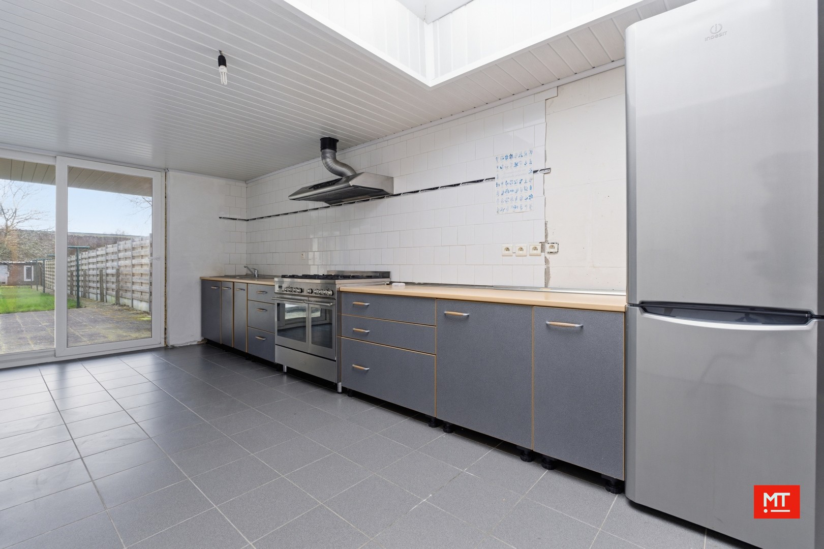 Ruime, instapklare woning met 4 slaapkamers en zonnige tuin in Wevelgem - foto 5