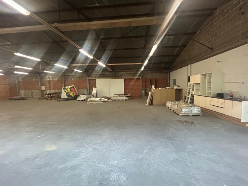 Veelzijdige opslag- of werkruimte van 270 m² - foto 4