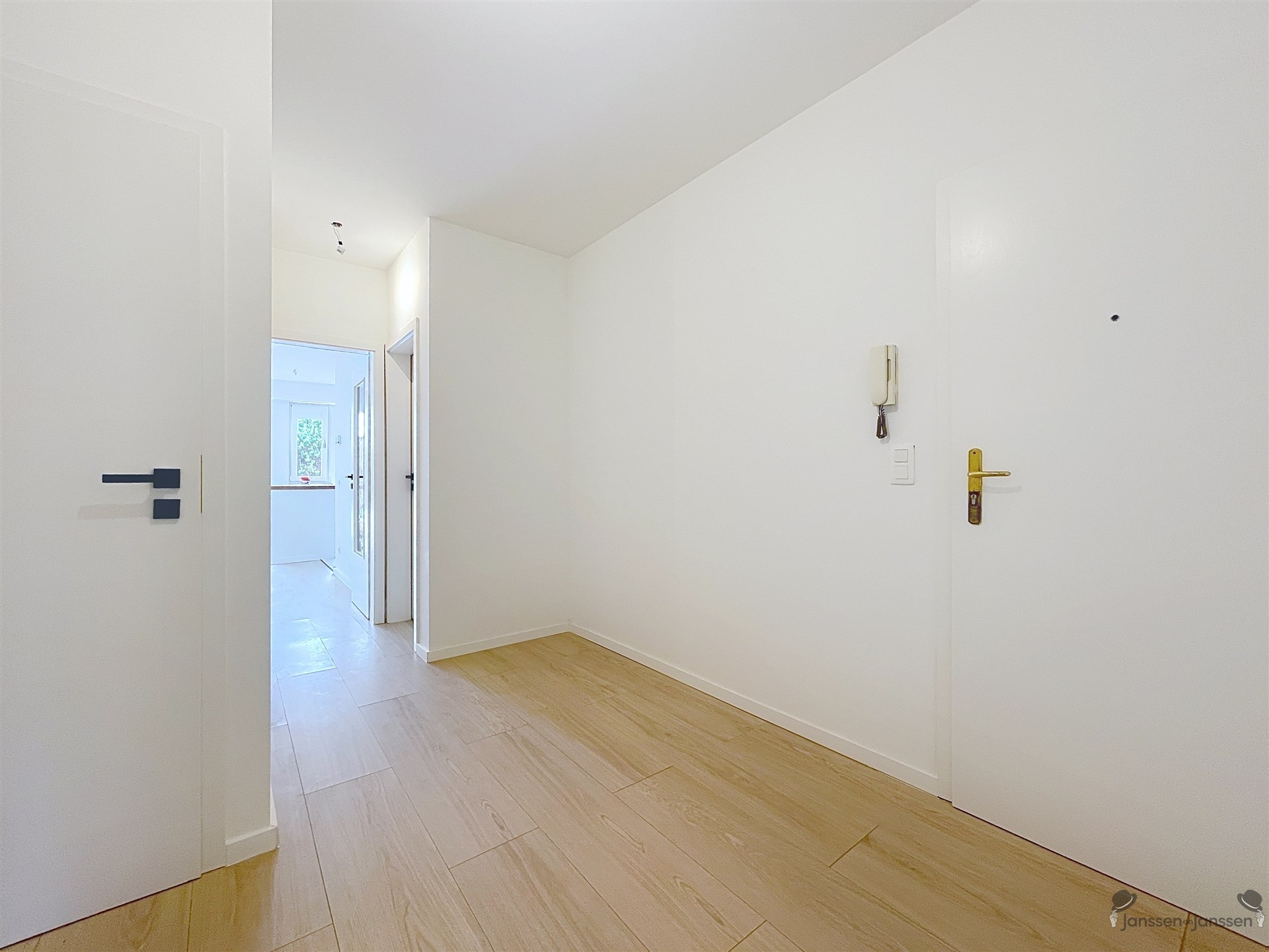 Gelijkvloers appartement met tuin én garagebox in Brasschaat - foto 5