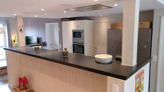 Cet appartement fait partie d'une petite résidence de 7 appartements dans le centre d'Aalter.Il a été construit en 1990 et rénové en 2013 et...