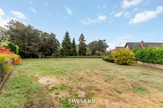 Interesse? Meer informatie op www.SWEVERS.be. - Deze prachtig gelegen bouwgrond in de Steenstraat 4 te Lummen biedt de ideale basis voor...