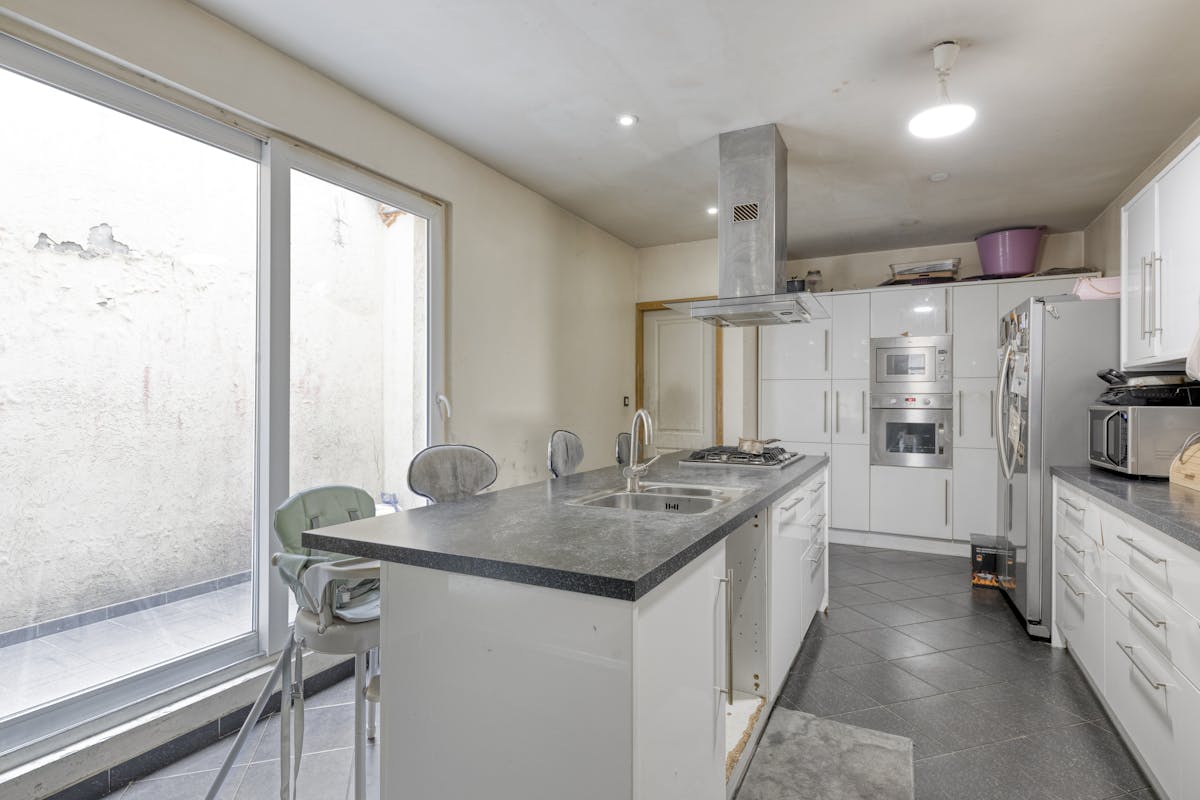 Huis met 6 slaapkamers te koop in Deurne! - foto 3