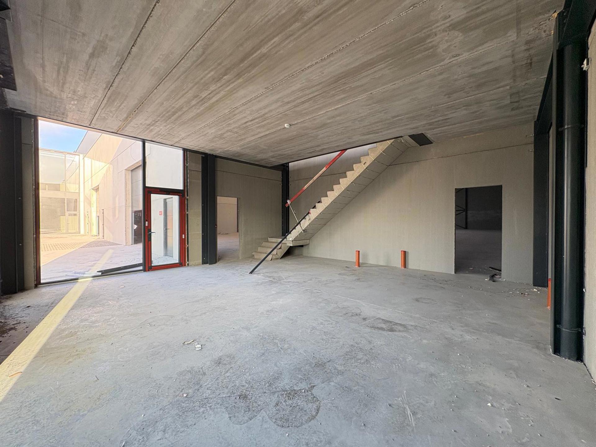 KMO-unit met kantoor op toplocatie in Oostkamp (opp 714m2!) - foto 4