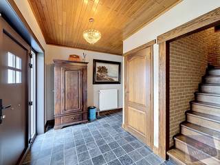 In de rustige en groene Aardbruggenstraat in Alken bevindt zich deze vrijstaande woning op een mooi perceel van 7a42ca. De woning geniet van...