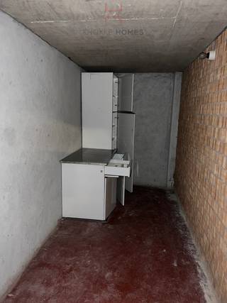 Res. Casa Bella.  Ondergrondse (-1) parking voor 1 wagen + een afzonderlijke berging.