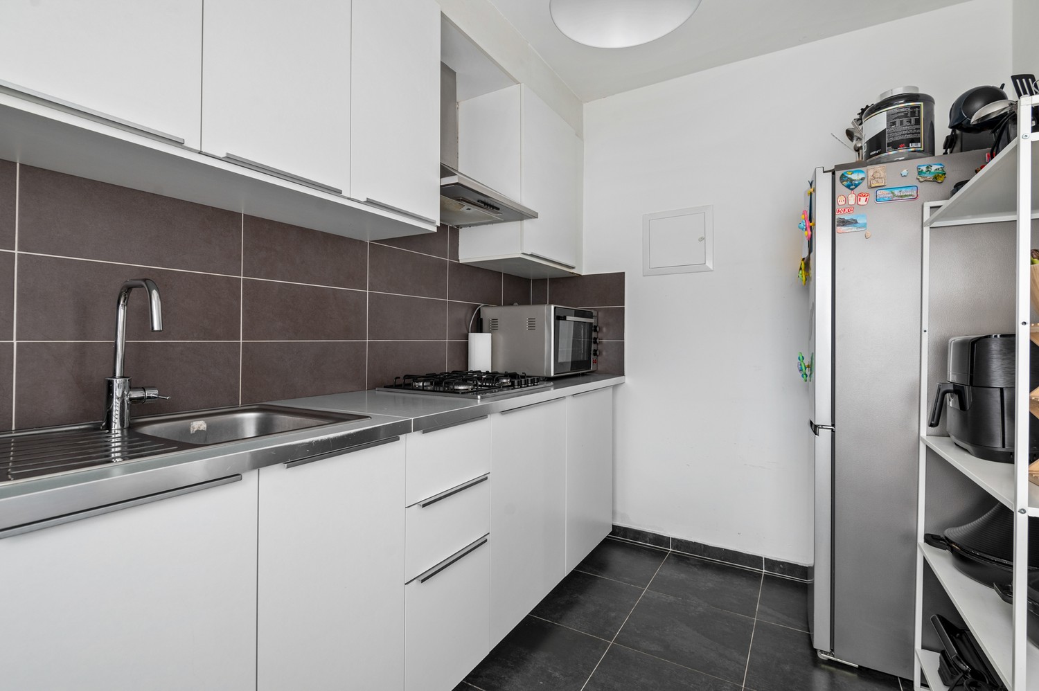 Instapklaar appartement op de 1ste verdieping met 2 slaapkamers en berging te Mortsel! - foto 5