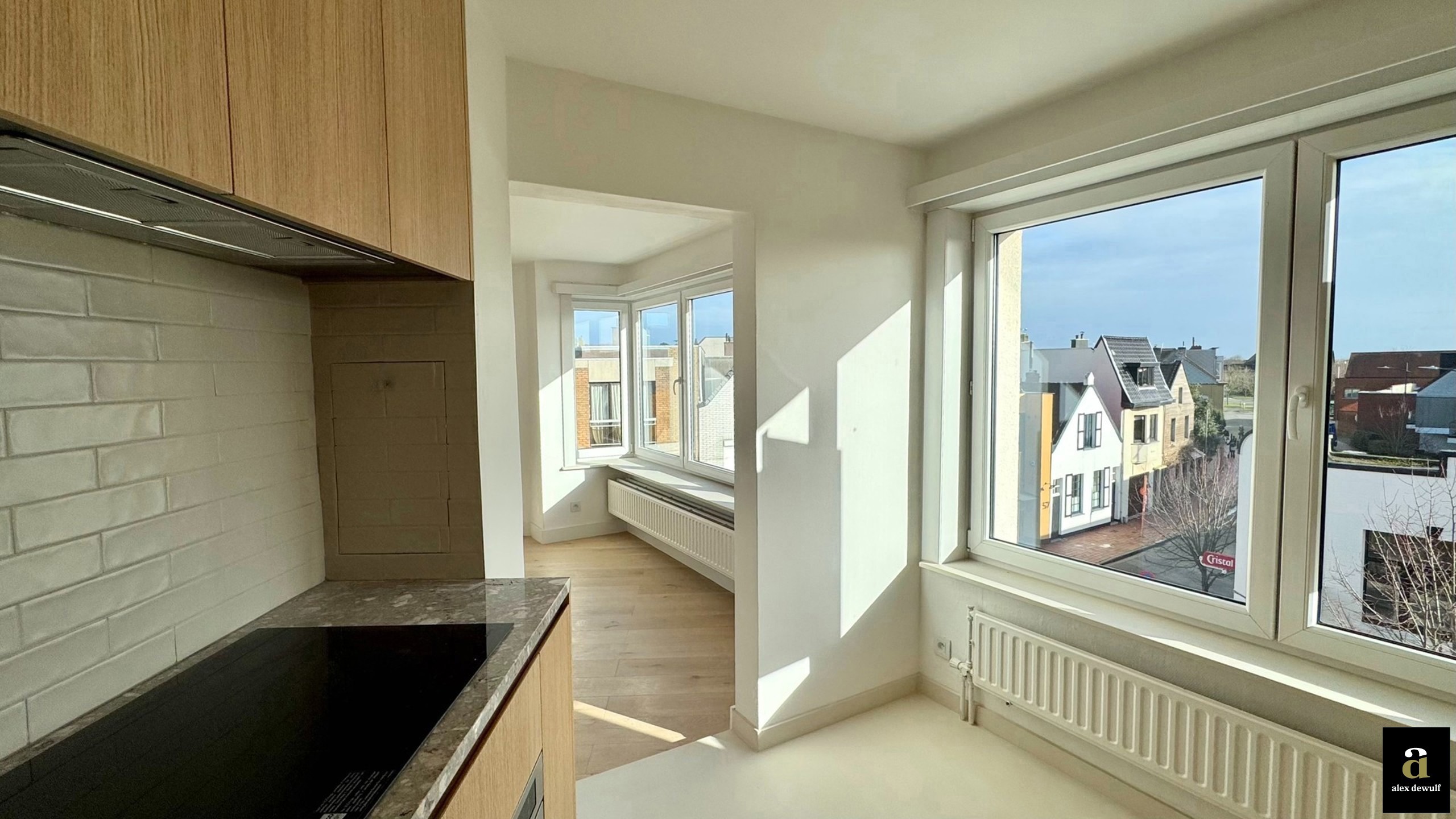 Gerenoveerd hoekappartement met 2 volwaardige slaapkamers, vlakbij het centrum van Knokke. - foto 5