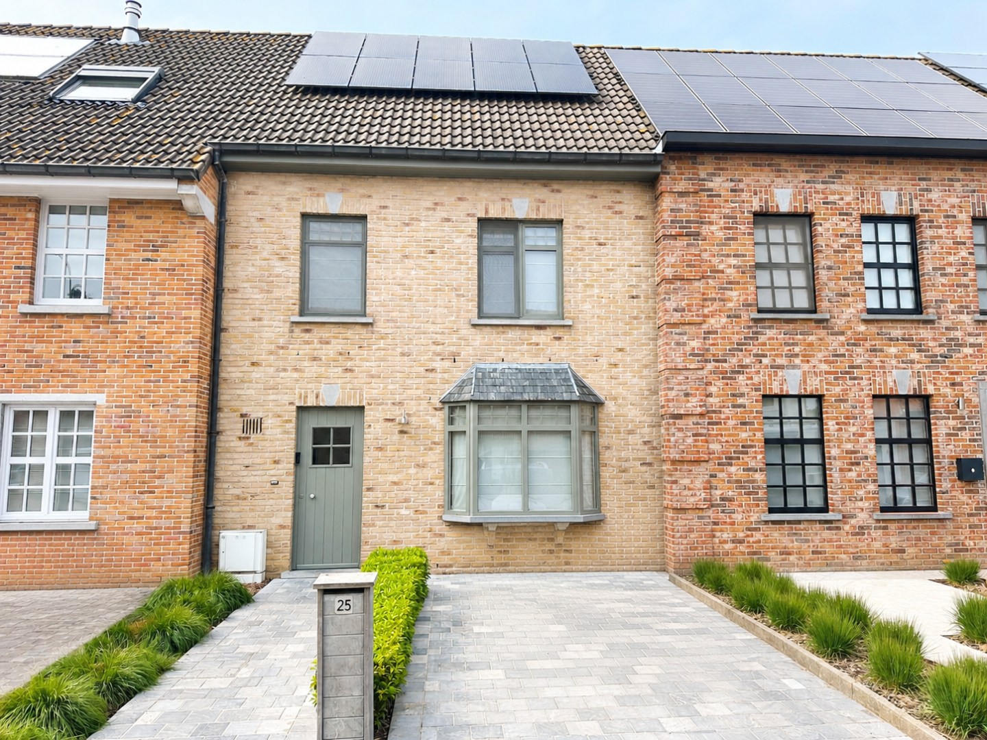 Energiezuinige instapklare gezinswoning met mooie tuin en dubbele garage, Torhout - foto 1