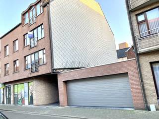 2 slaapkamer appartement met autostaanplaats in het centrum van Kuurne te huur.Dit modern appartement gelegen in het centrum van Kuurne op toch wel...