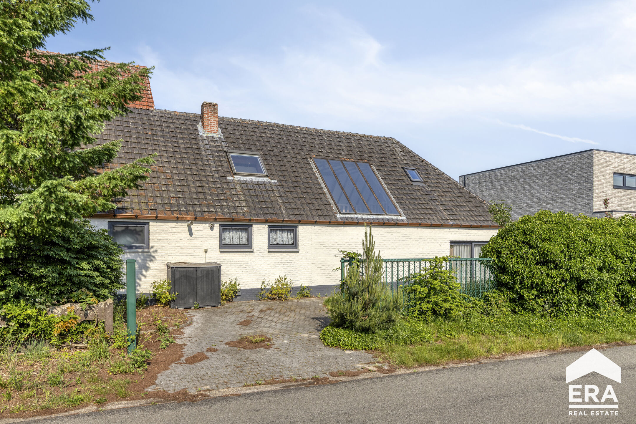 Op te frissen woning met veel potentieel in Lommel - foto 2
