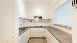 <p><span>Ground-floor apartment in an excellent location, within walking distance of the Rubensplein, the shops and the sea. The layout comprises a spacious and bright living and dining area with an adjoining semi-open kitchen. The apartment features two bedrooms, both with built-in wardrobes and an adjoining bathroom.</span></p>
<p><span>A spacious apartment with plenty of potential, ideal for renovating entirely to your own taste. Contact Knokke Real Estate for more information or to arrange a viewing.</span></p>