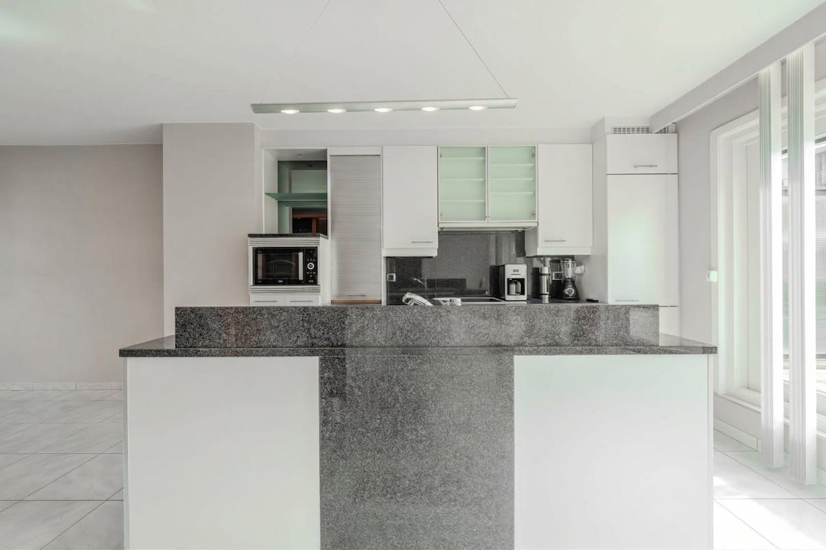 Instapklaar dakappartement met royale terrassen op centrale ligging! - foto 4