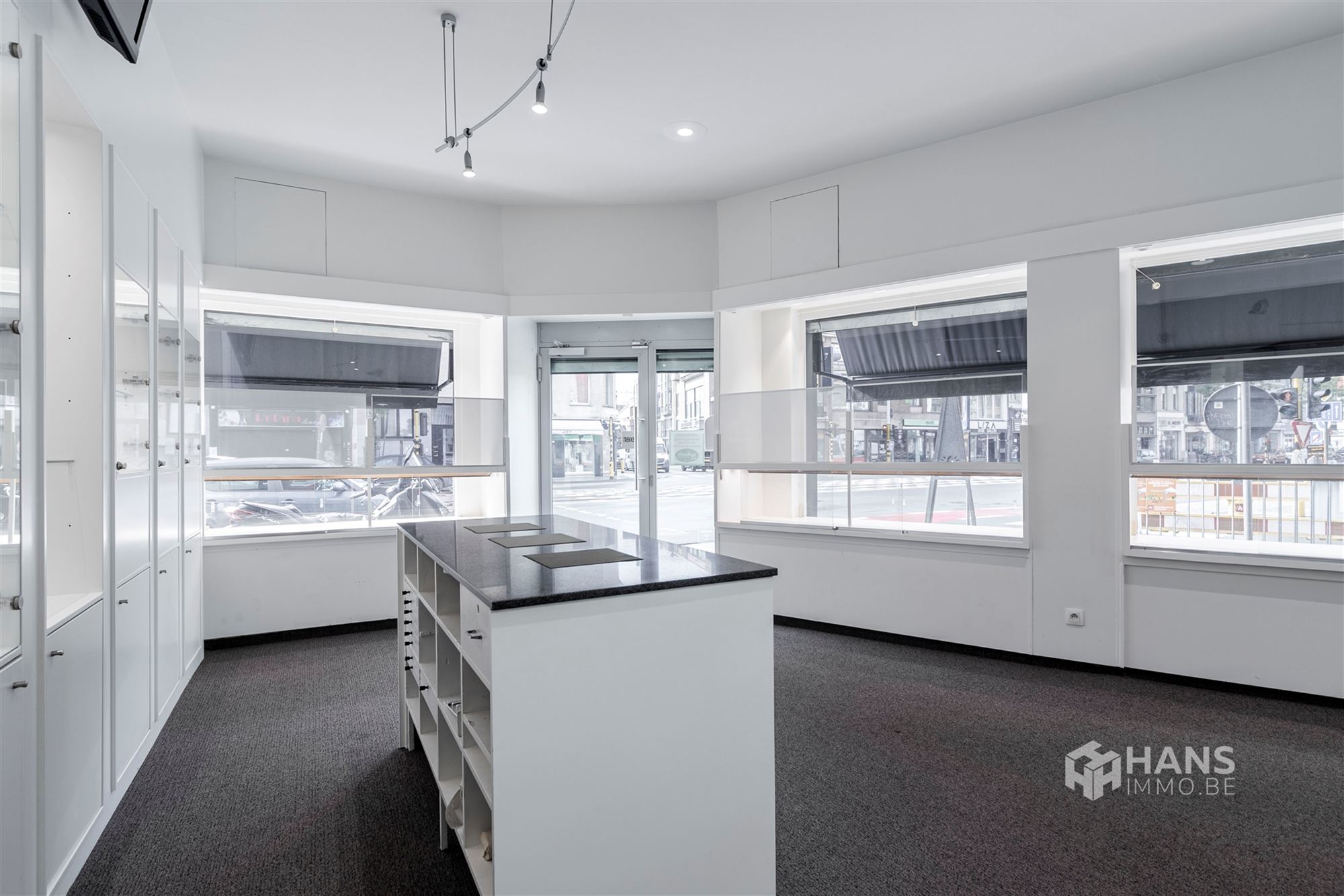 Te renoveren handelshuis (319 m²) in Merksem. - foto 5
