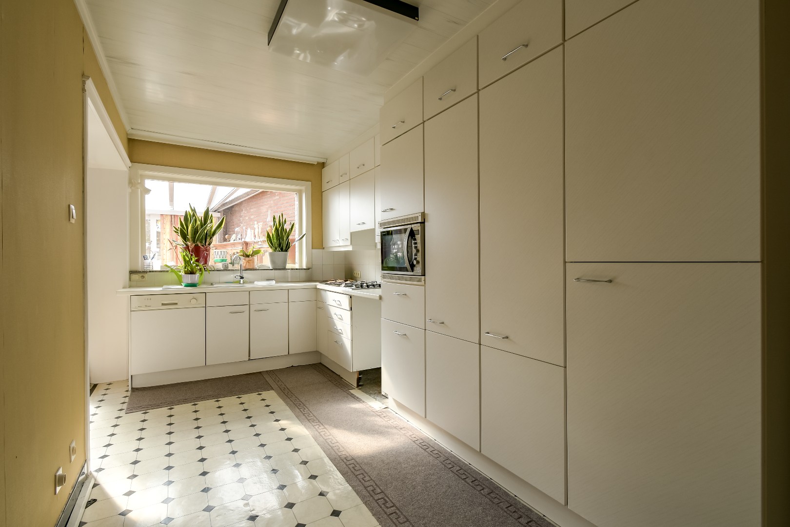 Charmante woning op een boogscheut van centrum Torhout! - foto 5