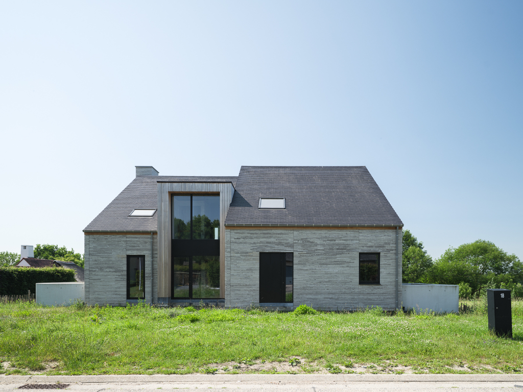 Architecturale casco-nieuwbouw bestaande uit een uitzonderlijke stapelwoning met onderliggende garage en adembenemende zichten over de Scheldevallei. - foto 2