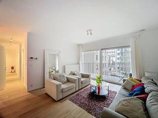 Gelegen in het bruisende hart van de Europese Wijk, vlakbij het Parlement en het Luxemburgplein: ontdek dit prachtige appartement van 102m² op de...