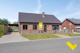 Bekijk zeker ook de 3D virtuele rondleiding en krijg zo nog beter een beeld van wat deze woning u te bieden heeft!Deze woning heeft volgende...