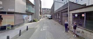 Centrum Hasselt. Ondergrondse parkeerplaats. Afstandsbediening. Geen bijkomende kosten. Onmiddellijk beschikbaar. Enkel voor privé gebruik...