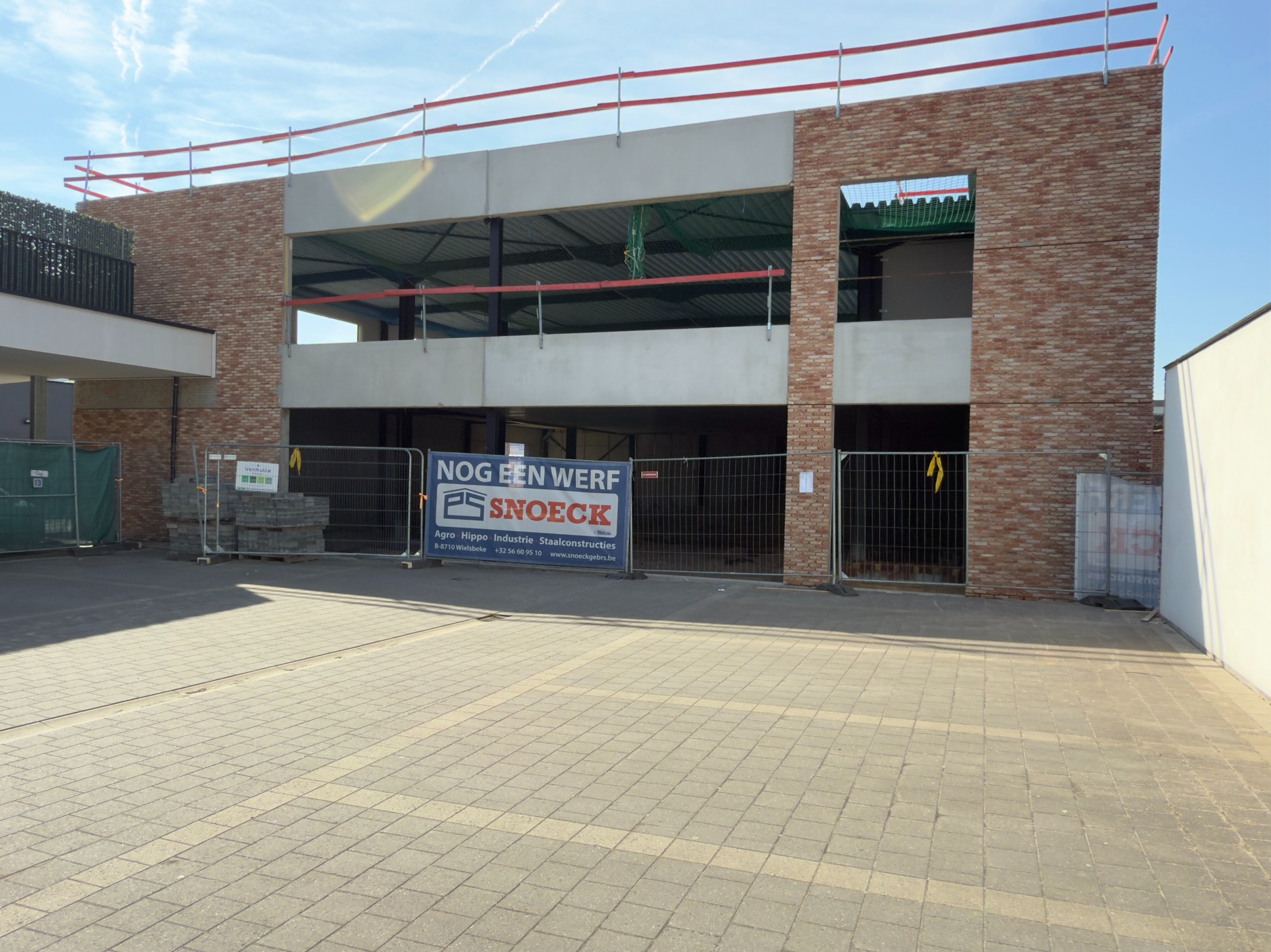 Handelspand 780m² te huur op toplocatie in Deinze - foto 1