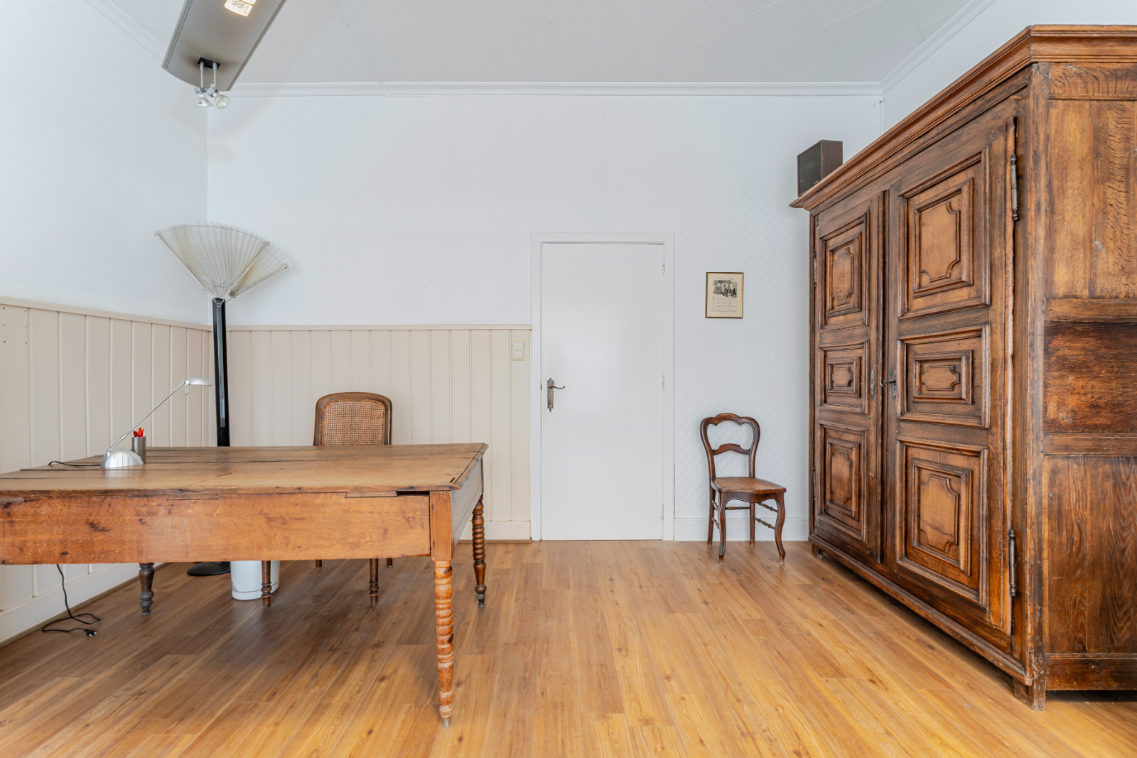 Statige woning met voormalige tandartspraktijk – centrum Ardooie! - foto 3