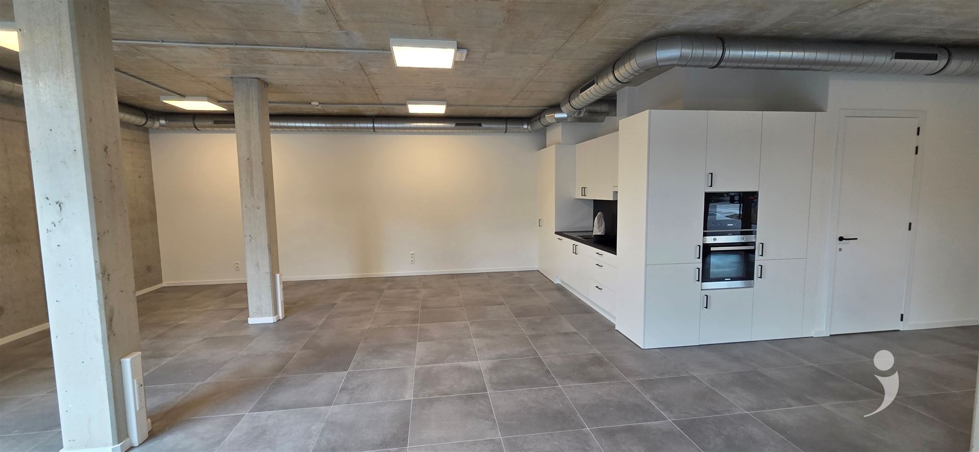 Zeer mooie handelsruimte/kantoor op fantastische locatie - foto 4