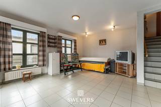 Interesse? Meer informatie op www.SWEVERS.be. - Dit ruime en instapklare appartement (114 m²) ligt centraal in Houthalen, op wandelafstand...
