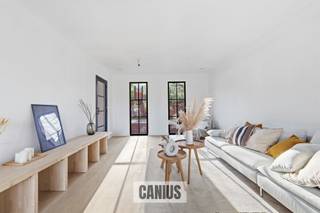 <p><span>ENERGIEZUINIGE NIEUWBOUWWONING MET 4 SLPKS</span></p><p><span> </span></p><p><span>Ben je op zoek naar een idyllisch thuis in een charmante omgeving? Dan verwelkomen we je graag in ons nieuwbouwproject te Tongeren-Borgloon, een prachtige locatie, kortbij het centrum en bovendien alle voorzieningen en invalswegen in de buurt.</span></p><p><span> </span></p><p><span>Deze halfopen bebouwing is gelegen op een perceel van 3a 72ca en beschikt over 228 m² bruto oppervlakte.</span></p><p><span> </span></p><p><span>Op het gelijkvloers vinden we een inkomhal, apart toilet, leefruimte met open keuken en een aansluitende berging terug.</span></p><p><span> </span></p><p><span>De eerste verdieping biedt een nachthal, 3 slaapkamers, een apart toilet en een badkamer.</span></p><p><span> </span></p><p><span>Er werd een vaste trap naar de zolder geplaatst, deze ruimte werd ook tot in de puntjes afgewerkt en biedt verschillende mogelijkheden.</span></p><p><span> </span></p><p><span>Verder vinden we een onderhoudsvriendelijke tuin terug met een terras, een carport en een kelder. </span></p><p><span> </span></p><p><span>TROEVEN:</span></p><ul><li><span>Energieneutraal: E-20</span></li><li><span>Warmtepomp lucht-water</span></li><li><span>10 zonnepanelen (400 wp)</span></li><li><span>Regenwarenrecuperatie </span></li><li><span>Vloerverwarming met passieve vloerkoeling</span></li><li><span>Ventilatiesysteem type D</span></li></ul><p><span> </span></p><p><span>KORT SAMENGEVAT:</span></p><p><span>PRIJS: € 485.000,00 incl. grondwaarde, constructiewaarde, registratierechten, 21% btw en aansluitingskosten nutsvoorzieningen.</span></p><p><span> </span></p><p><span>Meer informatie over dit project? </span></p><p><span>Contacteer ons kantoor 078 78 30 39 – <span>info@canius.be</span></span></p><p><span> </span></p><p><span>De vermelde oppervlaktes zijn slechts een indicatie. Canius Real Estate kan niet verantwoordelijk gesteld worden voor de juistheid van de door zijn verstrekte gegevens.</span></p><p><span> </span></p>