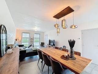 Belle maison neuve avec un grand jardin, 3 chambres et un garage à louer dans le quartier calme de Poelkapelle. Des espaces de vie spacieux !...