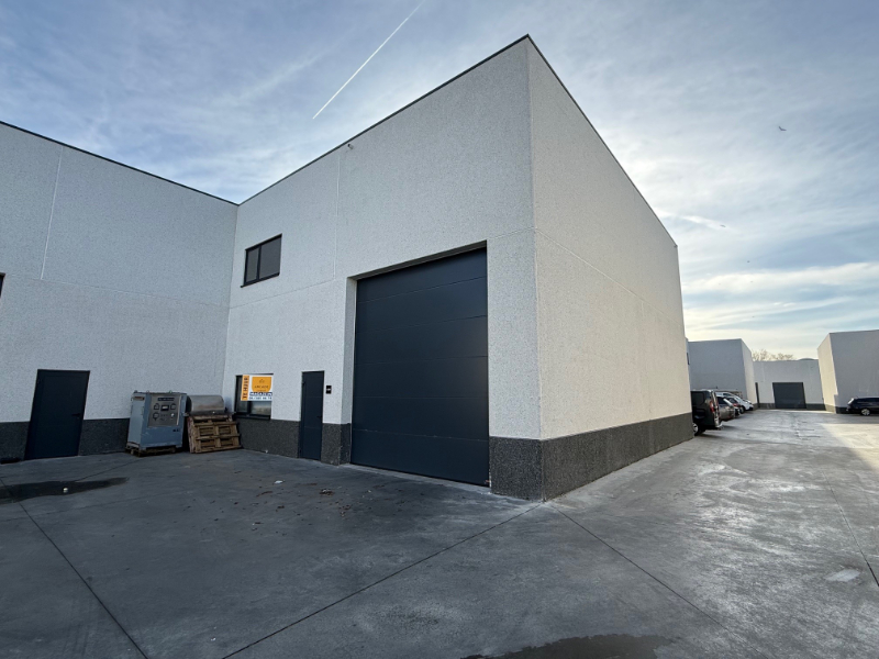 Goed gelegen nieuwbouw magazijn van 438 m² met 4 parkeerplaatsen - foto 2