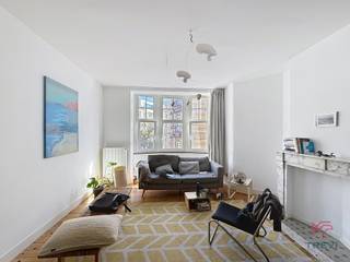 SAINT-GILLES: Dicht bij de barrière van Saint-Gilles en het Parc de Forest, evenals alle voorzieningen, appartement met 1 slaapkamer van +/- 50 m².Op...