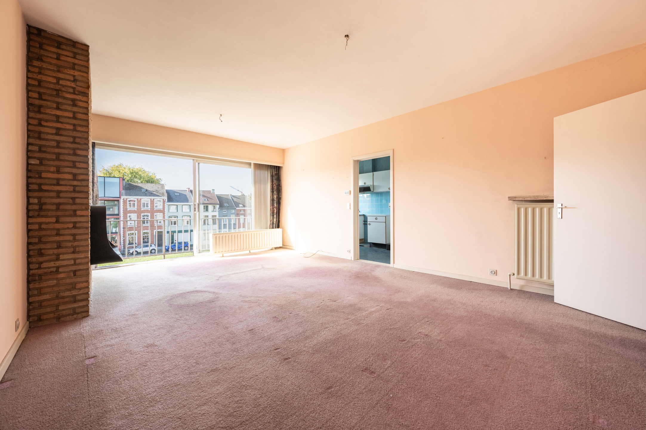 TOPLOCATIE AAN HET WATER!  Te renoveren appt 2 slpk + garage - foto 5