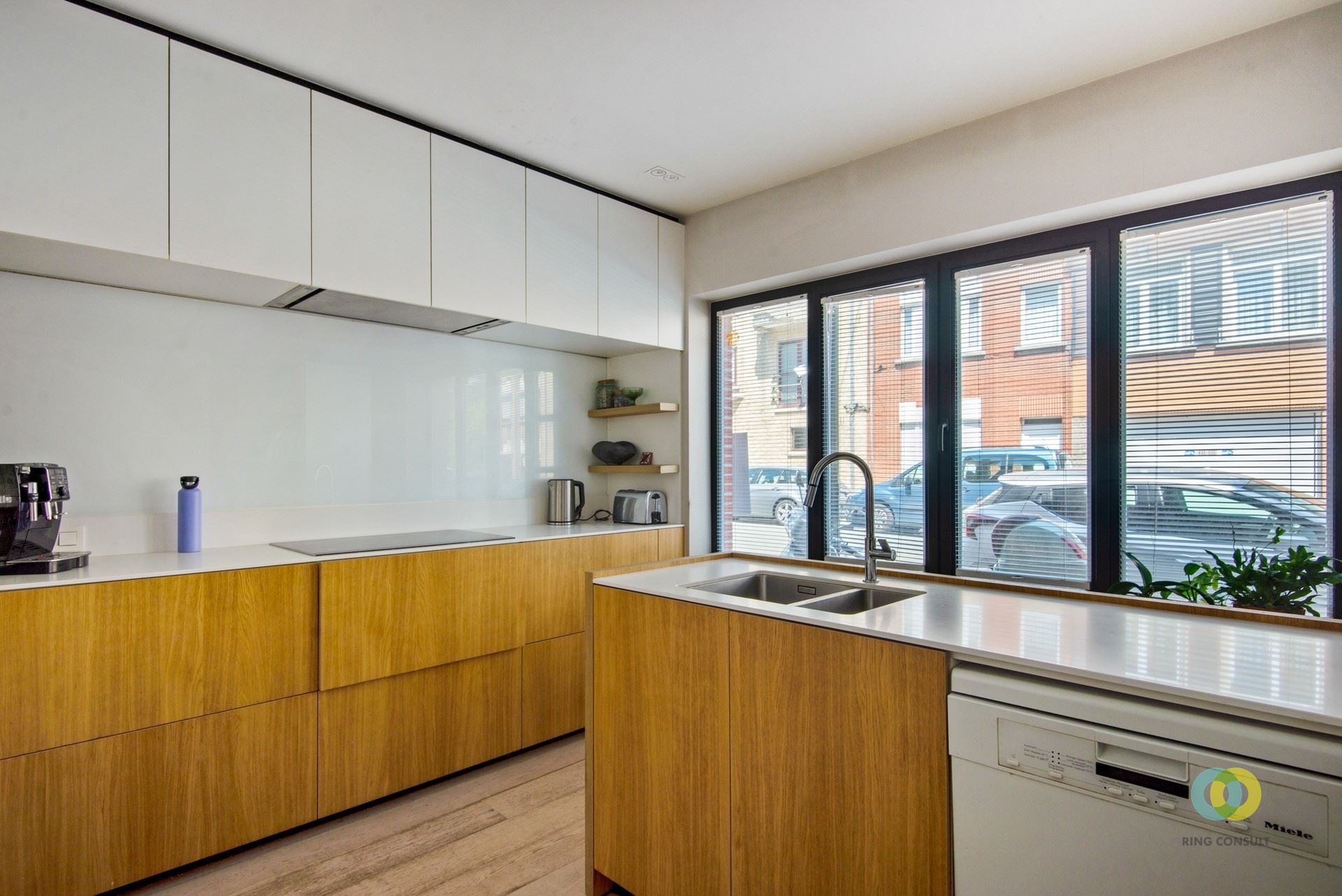 Instapklare gerenoveerde woning met 4 slaapkamers en tuin - foto 4