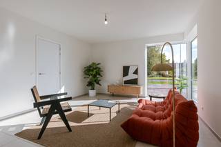 Contacteer Simon via 0498 12 37 08 of simon@vicusvastgoed.be voor meer info of een bezoek!Deze woning bevindt zich op een gunstige locatie in...