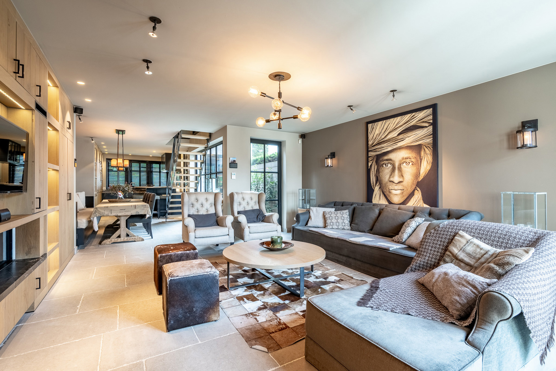 Instapklare moderne woning met zwembad en topafwerking - foto 2