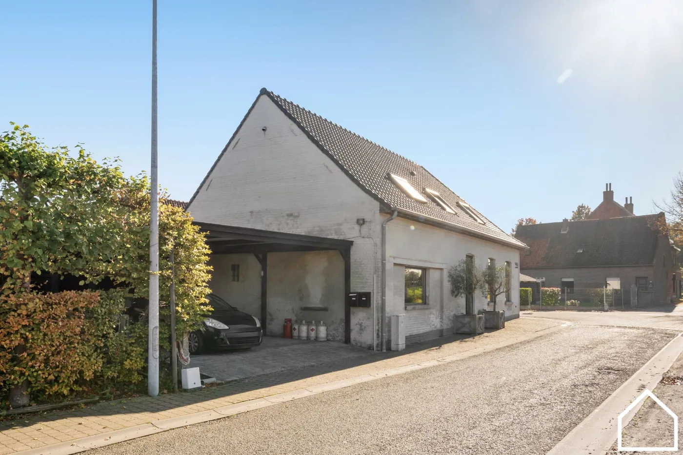 OPBRENGSTEIGENDOM: HANDELSGELIJKVLOERS + 3 SLPK APPARTEMENT - foto 5