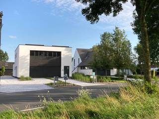 Recente woning voorzien van alle comfort.  De bel-étage is bijzonder ruim, werd ingericht met duurzame kwaliteitsvolle materialen en heeft een...
