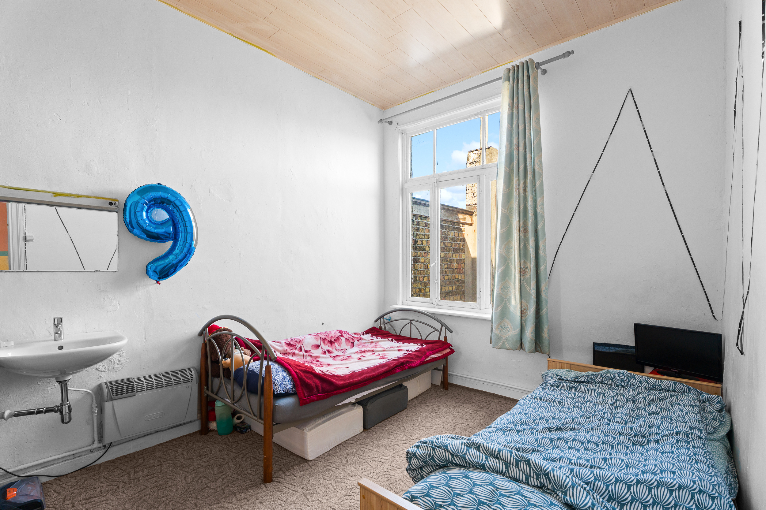 Betaalbare 4 slpk woning met potentieel Sint-Kruis - foto 5