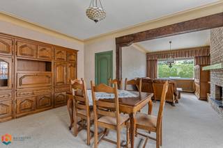 Op een uitstekende locatie te Putte (Beerzel) bevindt zich deze op te frissen woning met 2 slaapkamers en garage. U bevindt zich hier in een...