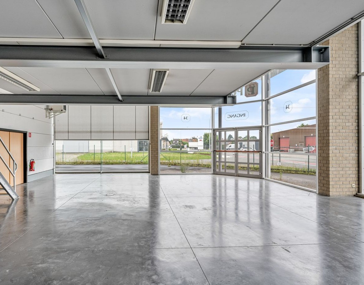Commercial à louer à Meulebeke - photo 4