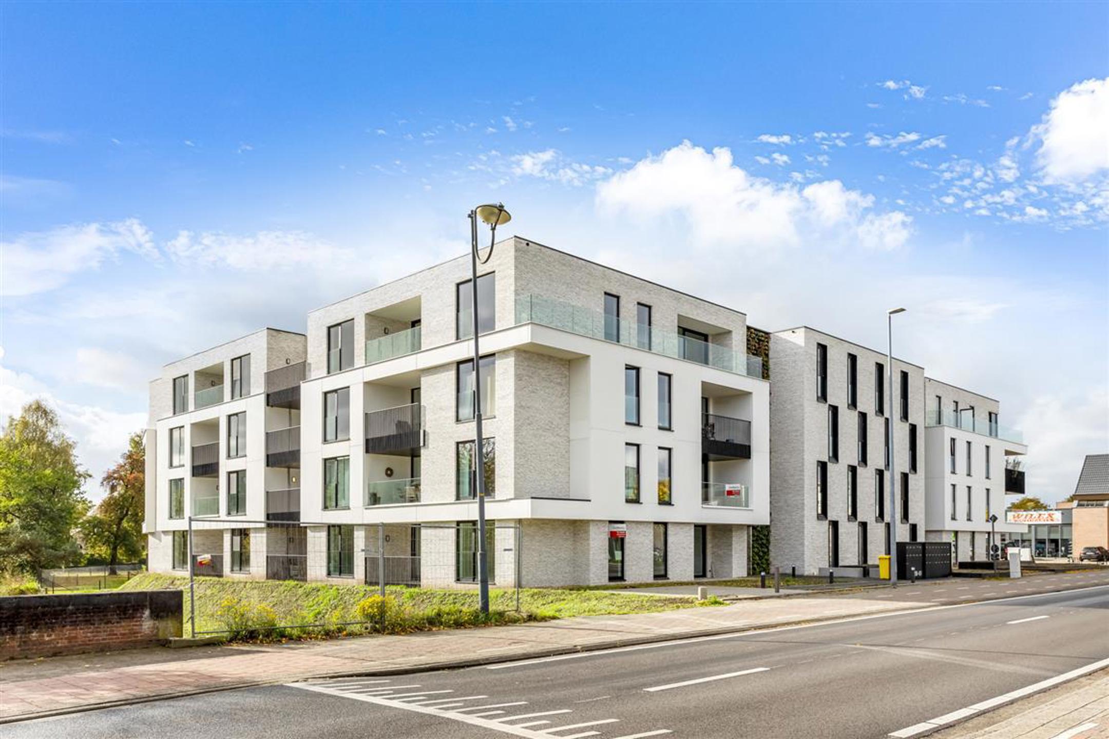 Autostaanplaats te koop in de ondergrondse kelderverdieping van het project "Ter Dijke".
