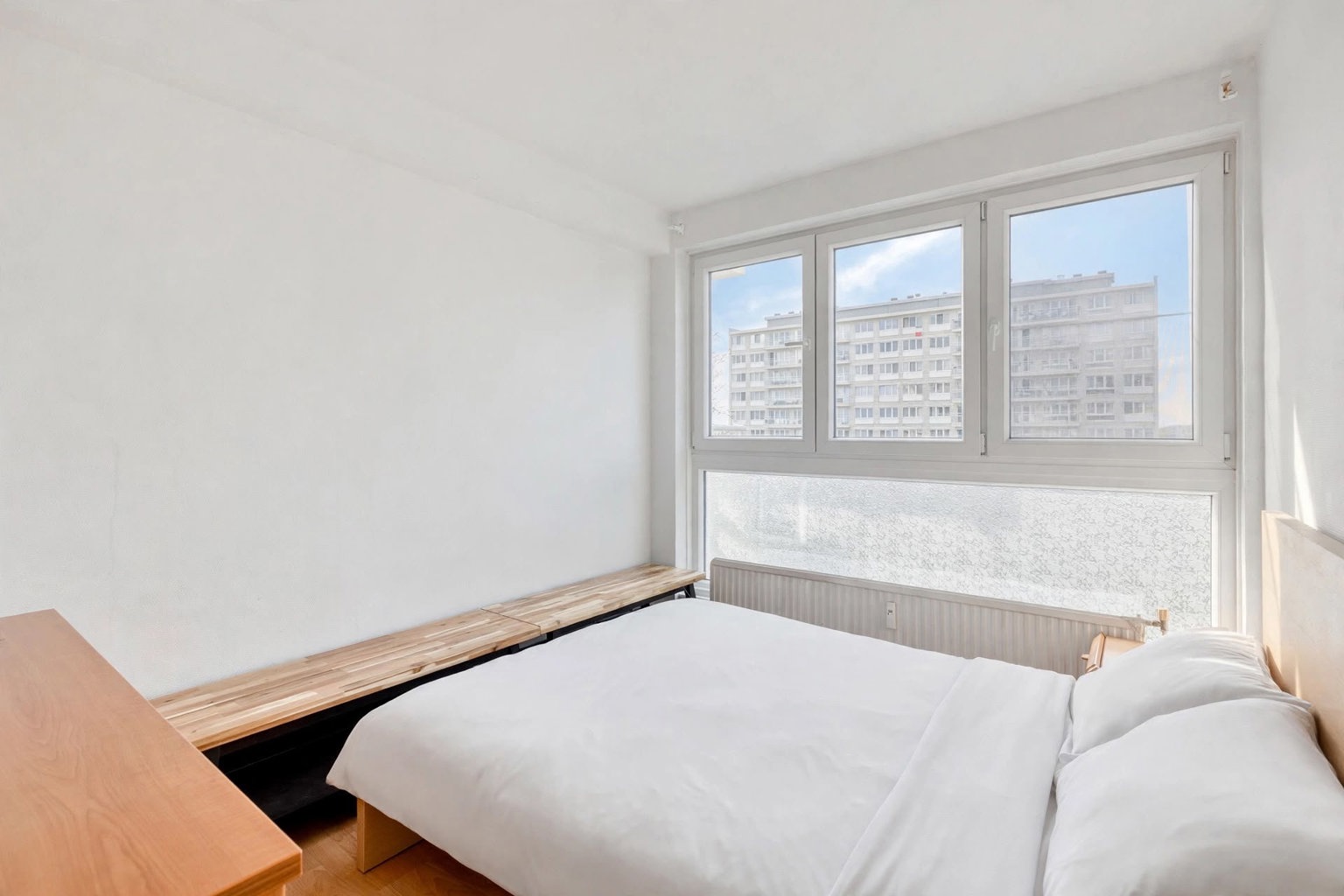 Instapklaar 2 slaapkamer appartement met prachtig uitzicht  - foto 4