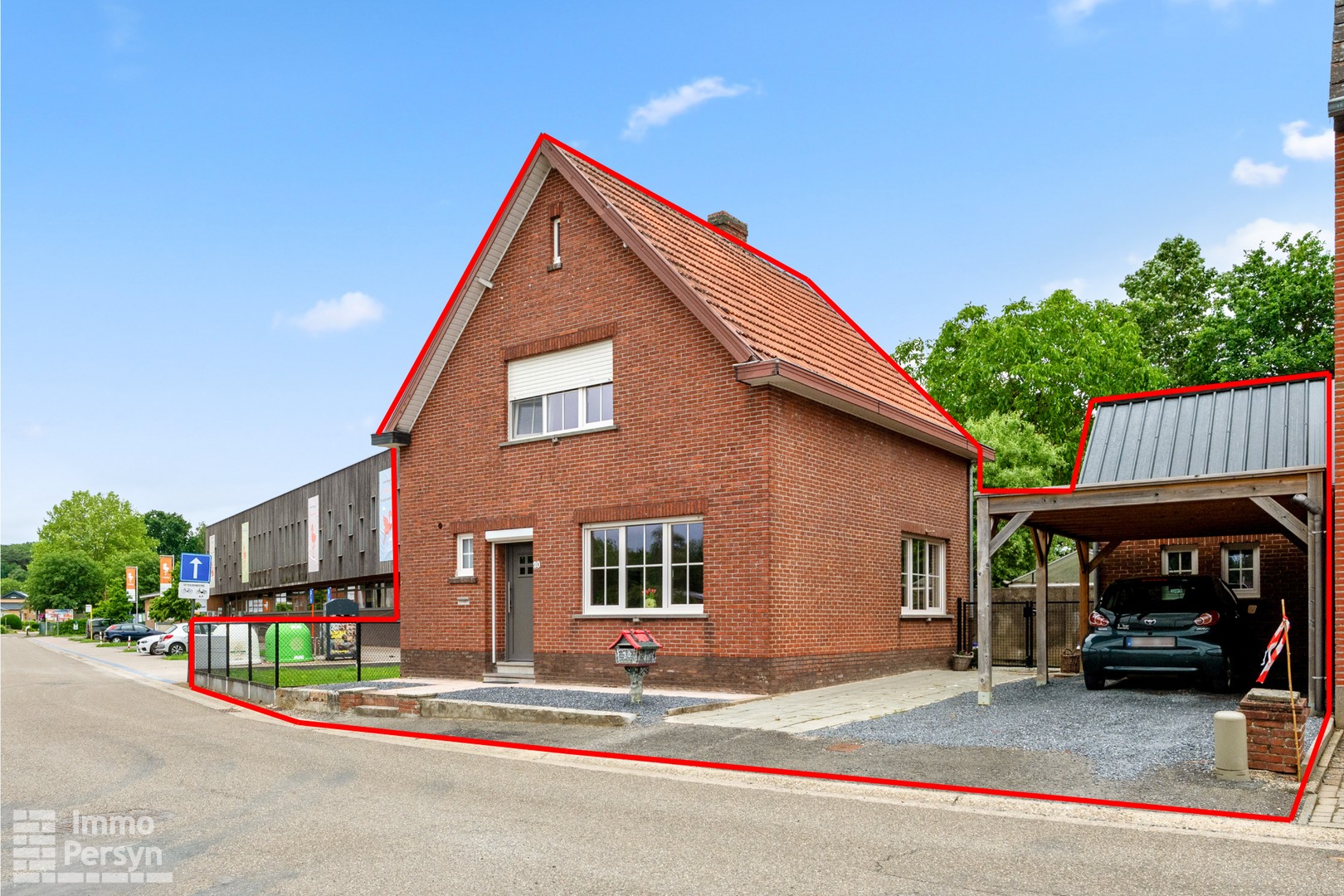 Charmante, gerenoveerde woning met carport en tuin - foto 3