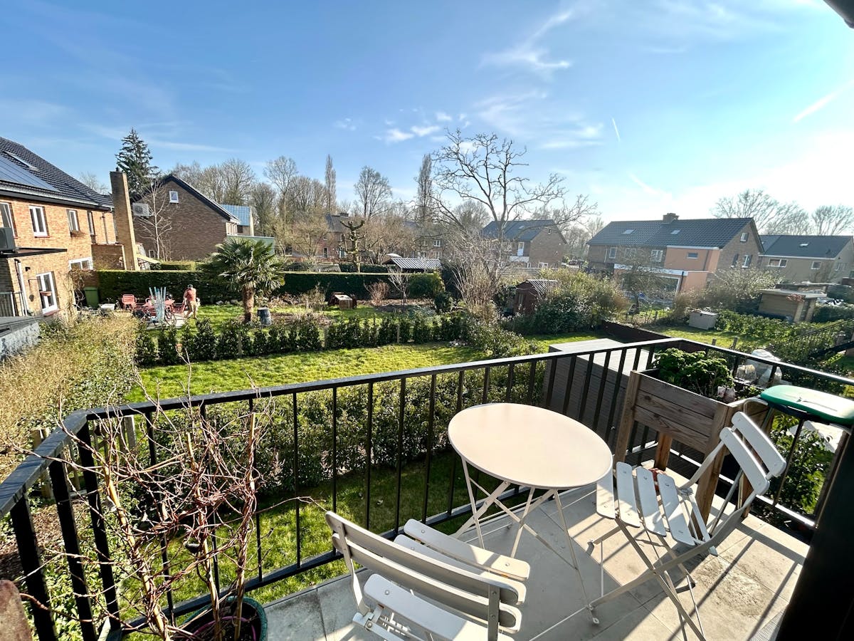 Duplex unique avec balcon ensoleillé et jardin orienté sud-est - photo 4