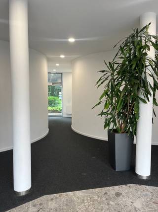 140m² offices to let, located in Waterloo Office Park.Bright professional space in a green setting. Ideal for setting up your business in a dynamic...