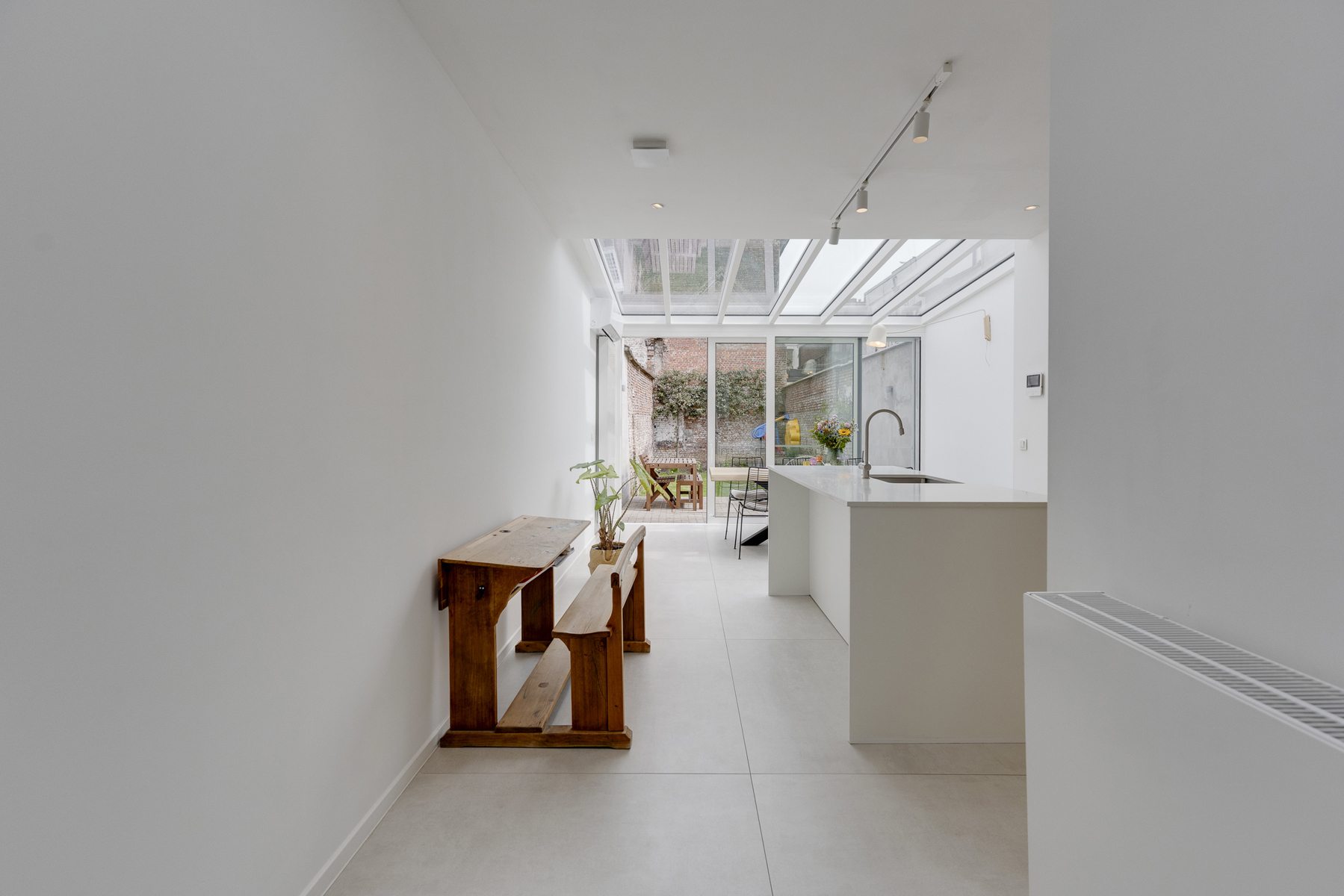 Stijlvol gerenoveerde woning met tuin in Oud-Berchem. - foto 5