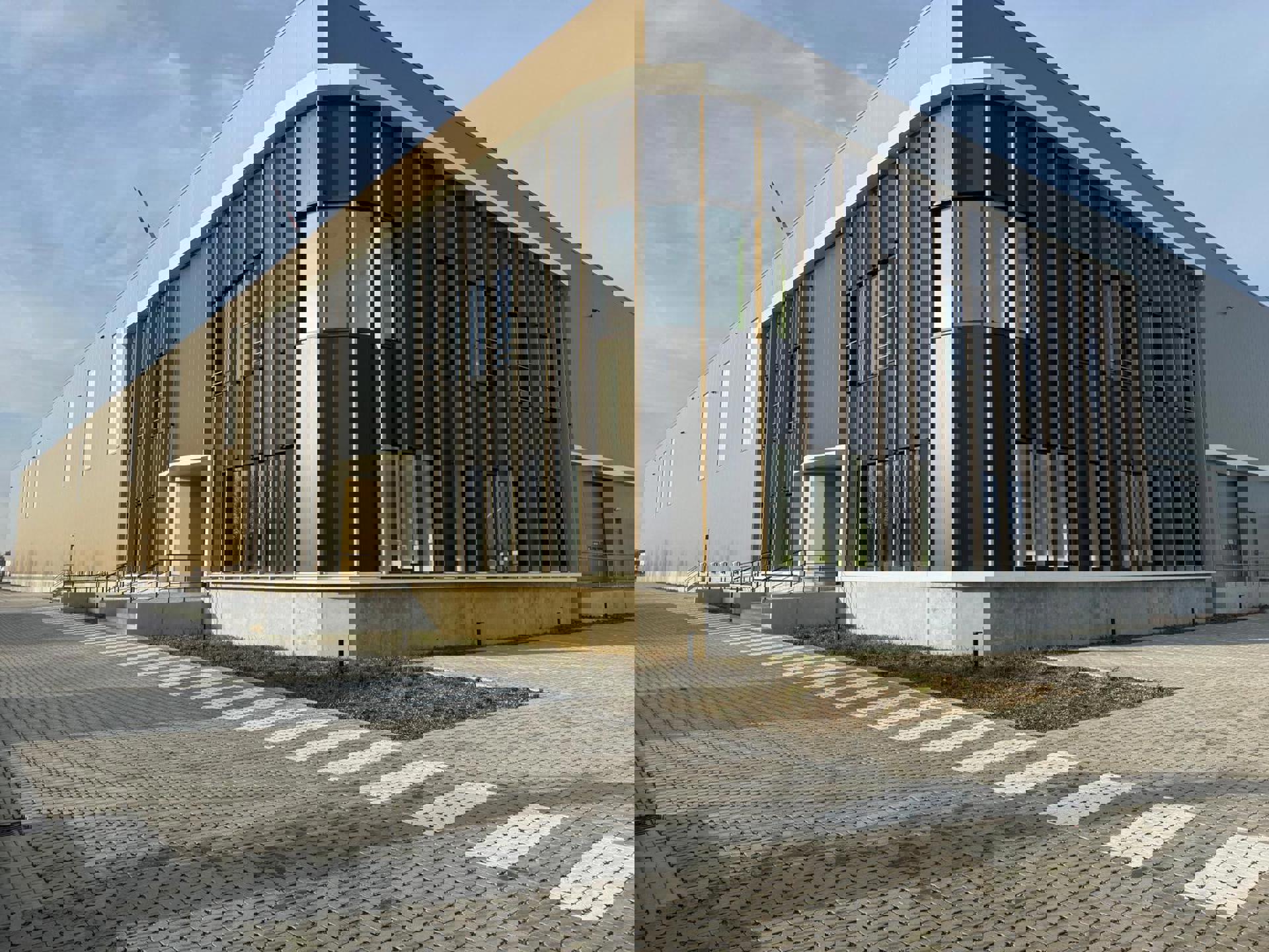 Logistiek complex met 25.146 m² magazijnruimte en 1.449 m² kantoorruimte. - foto 5