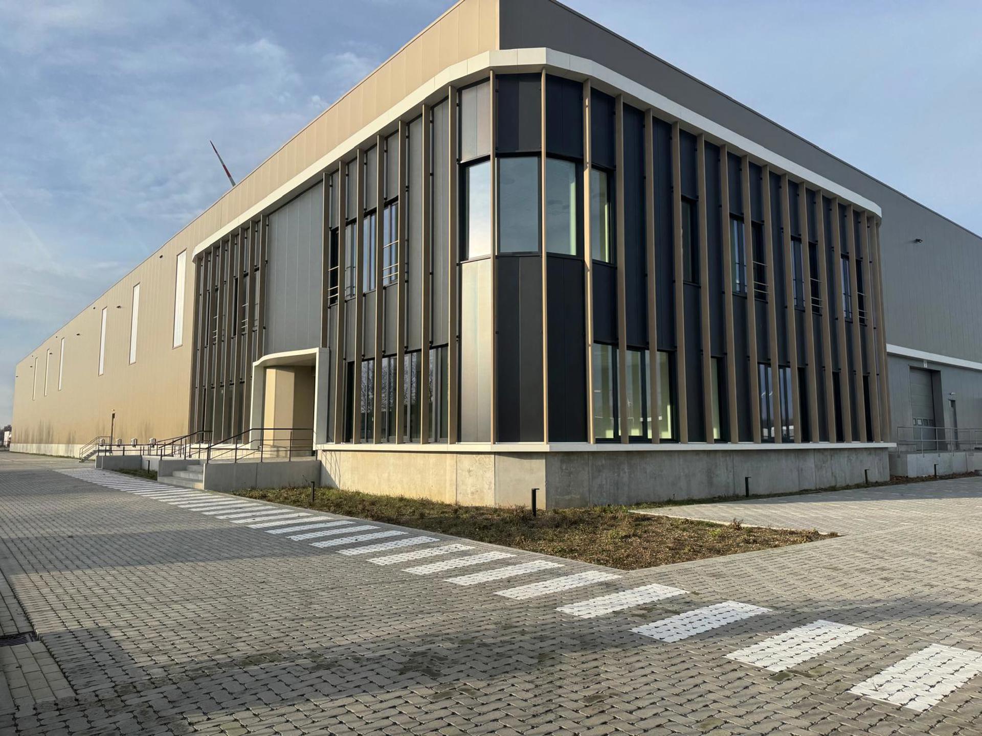 Logistiek complex met 25.146 m² magazijnruimte en 1.449 m² kantoorruimte. - foto 5