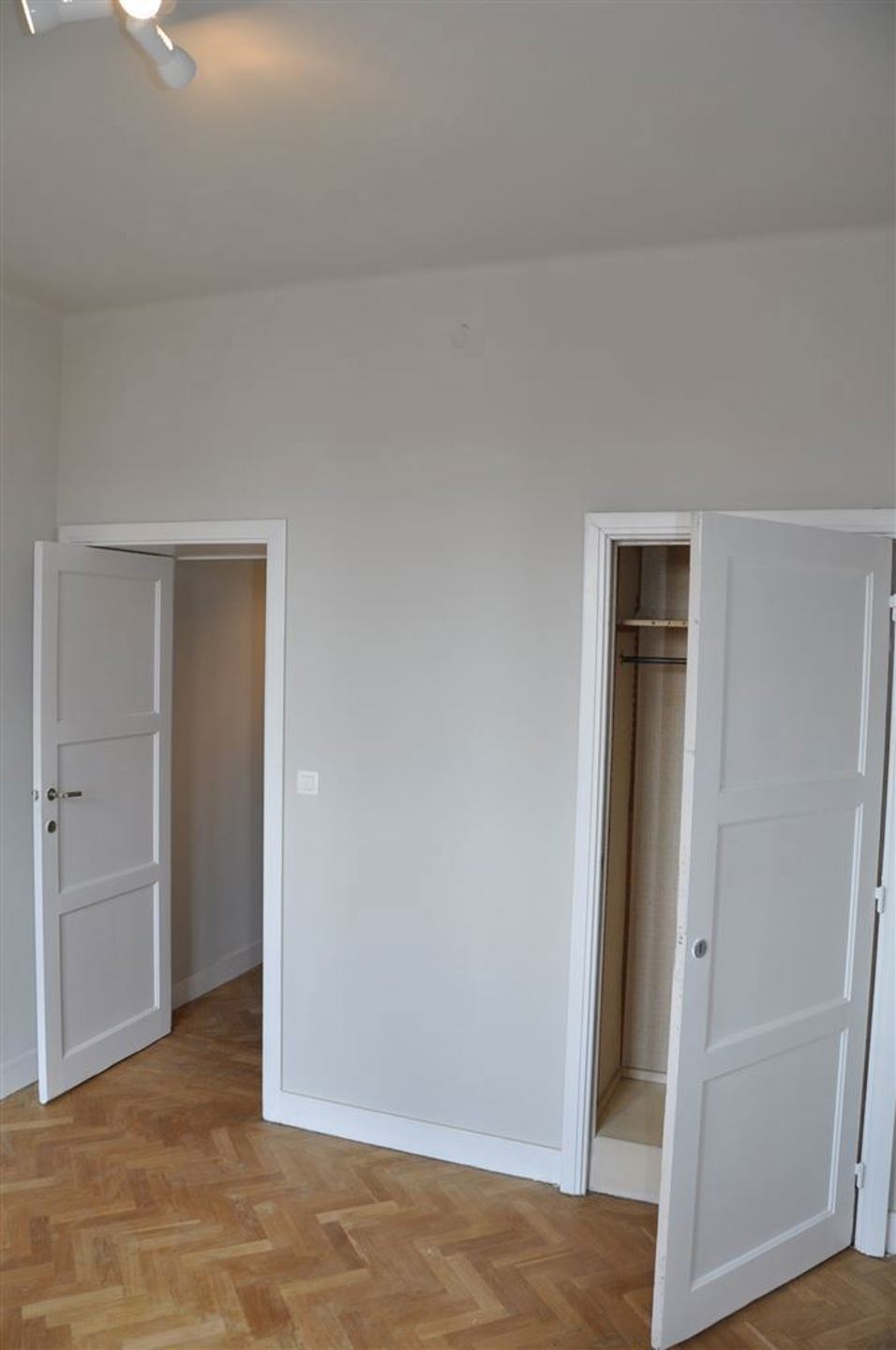 Apartment for rent in Brussels with 2 bedrooms - photo 4